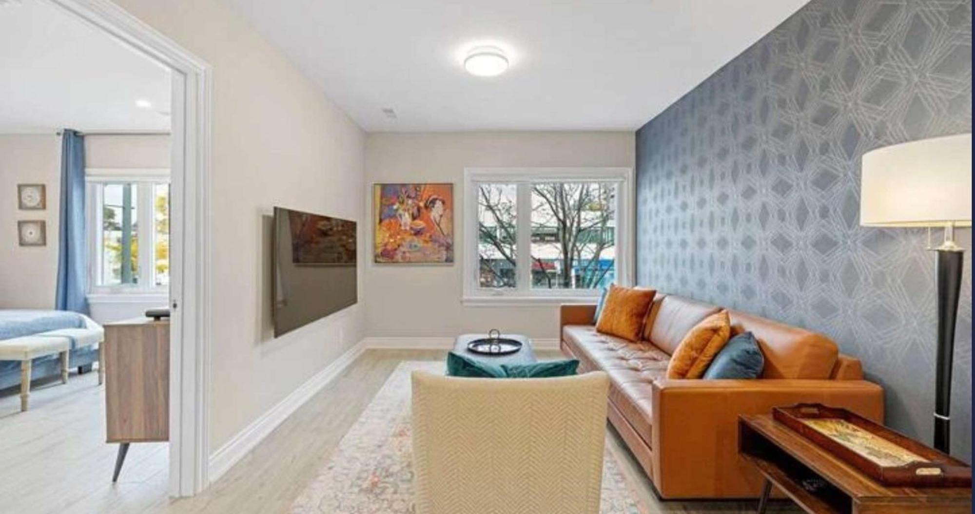 Casa St Clair - Suite -Style Suite W Lrg Patio Toronto Exteriör bild